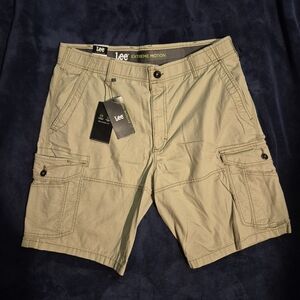 Lee Extreme Motion Men's Tan Cargo Shorts
